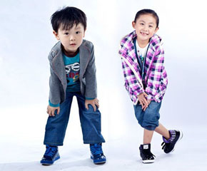 ż�w��ͯ�����ʾ�����������׃�����(y��ng)ע��һ���c