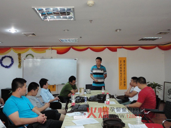 ׿Ӣ7��28���¶ȴ��¡�����_