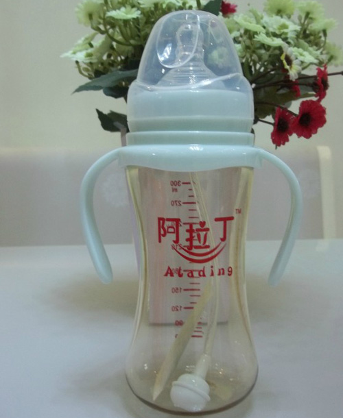 ��������(bi��o)�ڏ���ƿ�{(l��n)ɫ