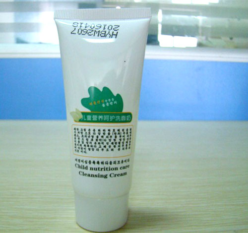 咪咪寶貝兒童營養(yǎng)呵護(hù)洗面奶