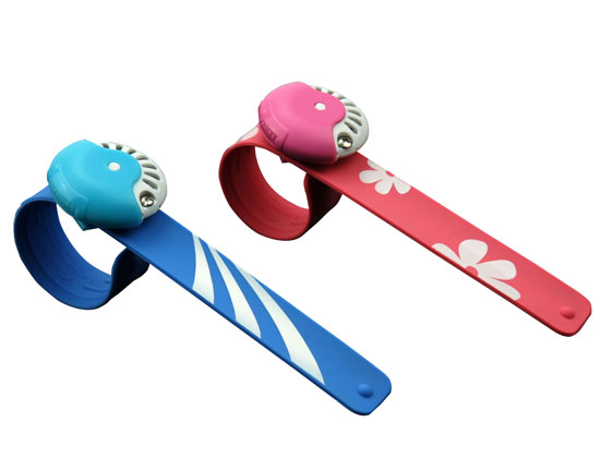 BUGOUT卡通啪啪圈驅(qū)蚊手環(huán)