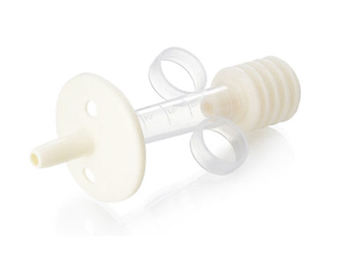 積高針筒式喂藥器