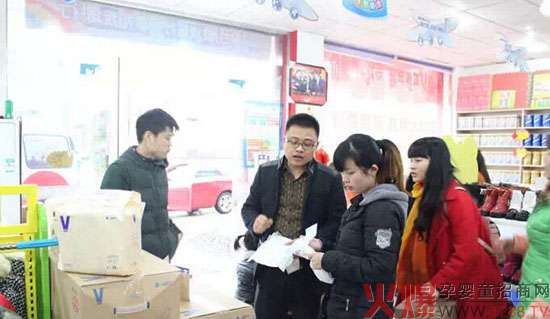 ǧ�˰ّB(t��i)�ۡ�һ��V ��������һ�N��һ��Vϵ���װl(f��)