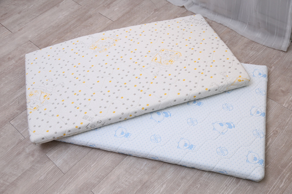 芬可嬰童床墊 海綿寶寶圖案