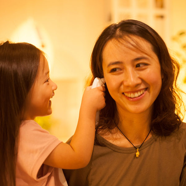 凡米紅外耳溫計(jì).jpg 凡米紅外耳溫計(jì).jpg