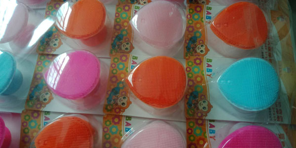 澤玉佳兒心形頭刷.jpg 澤玉佳兒心形頭刷.jpg