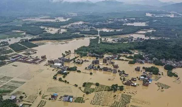 �YԮ���������˕r(sh��)�D�����������ʳƷ���Ї�(gu��)��ͯ��������(hu��)��ٛ(z��ng)���Y30���f(w��n)