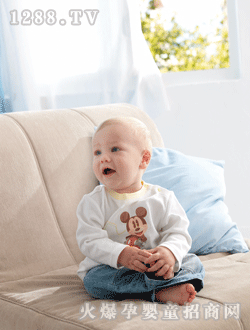 �ú��Ӱ�ɫ���b