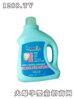嬰唯愛嬰兒全效衣物清洗液（濃縮型）