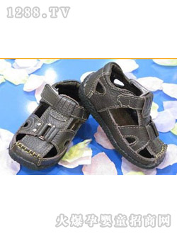 �Ϙ�(l��)��ͯЬУ�@��(j��ng)���ɫƤЬ