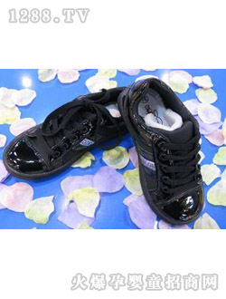 �Ϙ���ͯЬ�\(y��n)�ӌ��Һ�ɫ