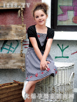 �����ȵٕr��Ůͯ��ȹ