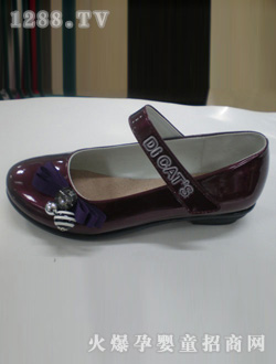 ��؈֮��(m��ng)�tɫ�����Y(ji��)ŮͯƤЬ