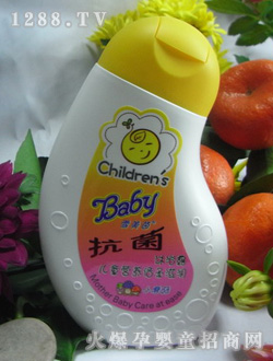 雪美茵兒童營(yíng)養(yǎng)倍柔滋養(yǎng)沐浴露