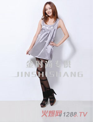 ��ؐ���Ћ����r(sh��)���yɫ����ȹ