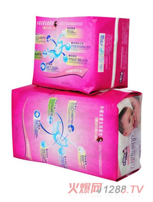 小祖宗幸運(yùn)小超人紙尿褲新款