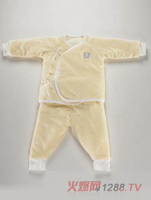 卓?jī)汉蜕幸绿籽b