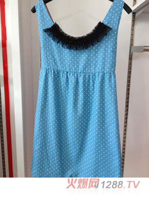 ��+����ݗ����{(l��n)ɫ