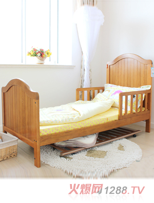 ɭ����ľ�냺����ɫ