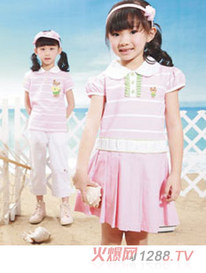 ��˹���\(y��n)��ϵ�����b��ɫ (1)