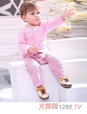 ʥ��u��ͯ���b��ɫ