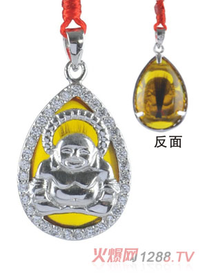 �������y����