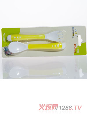小孩國(guó)嬰兒叉勺組合黃色